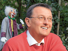 Dr. Michael Titze